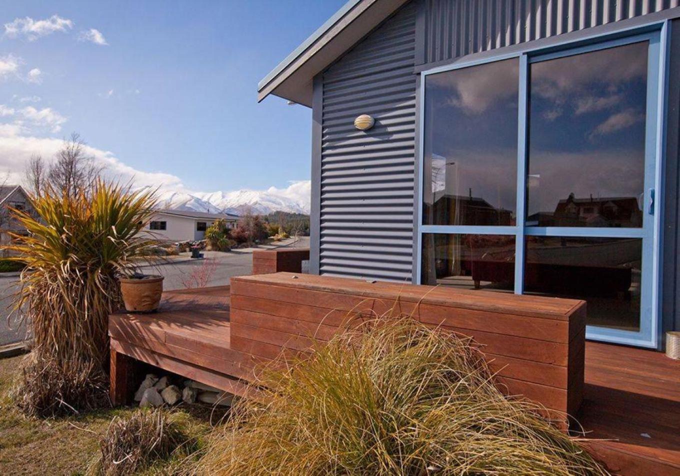 Pukeko Palace *